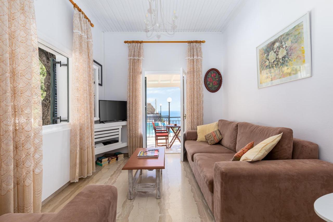 Villa Georgina Nisaki  외부 사진