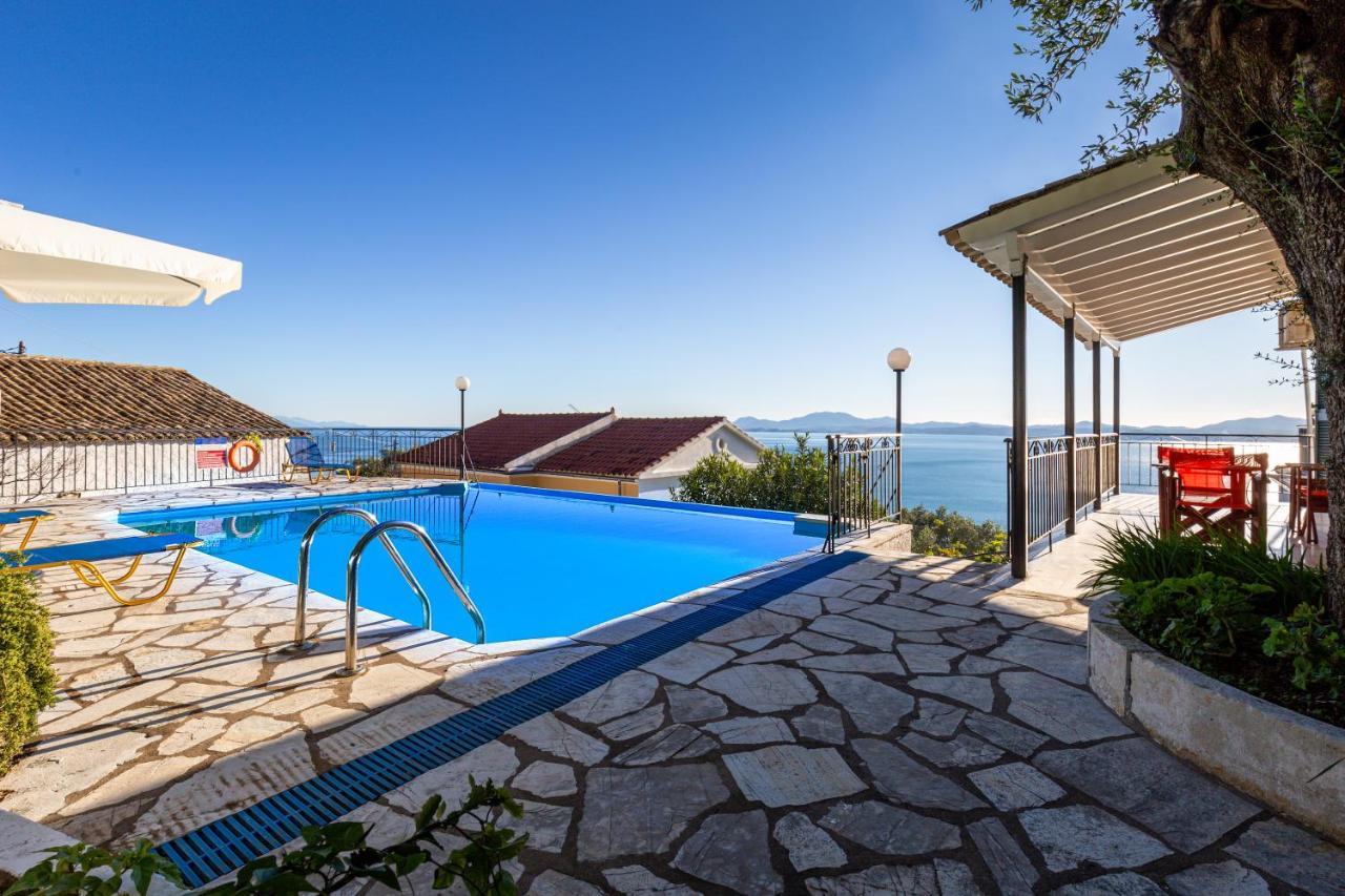 Villa Georgina Nisaki  외부 사진