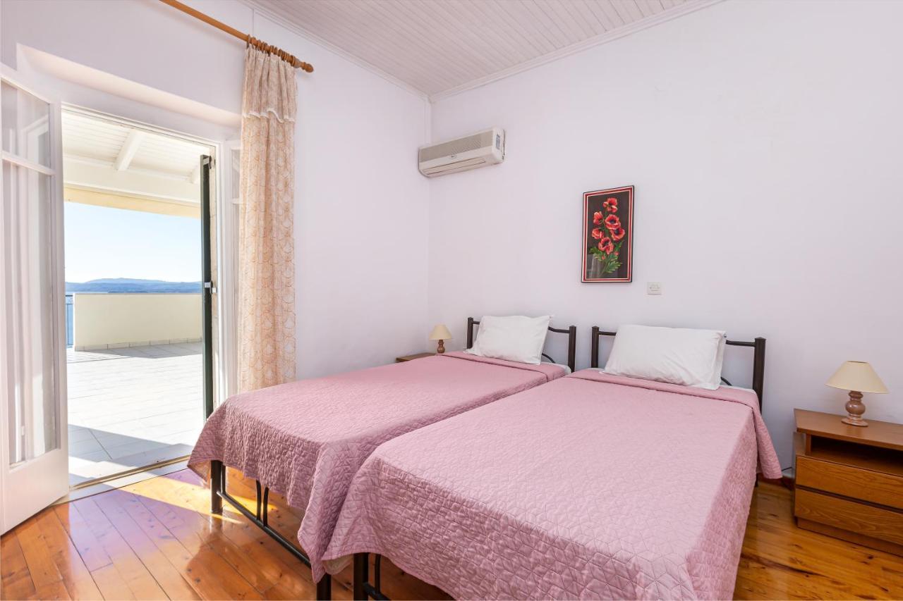 Villa Georgina Nisaki  외부 사진