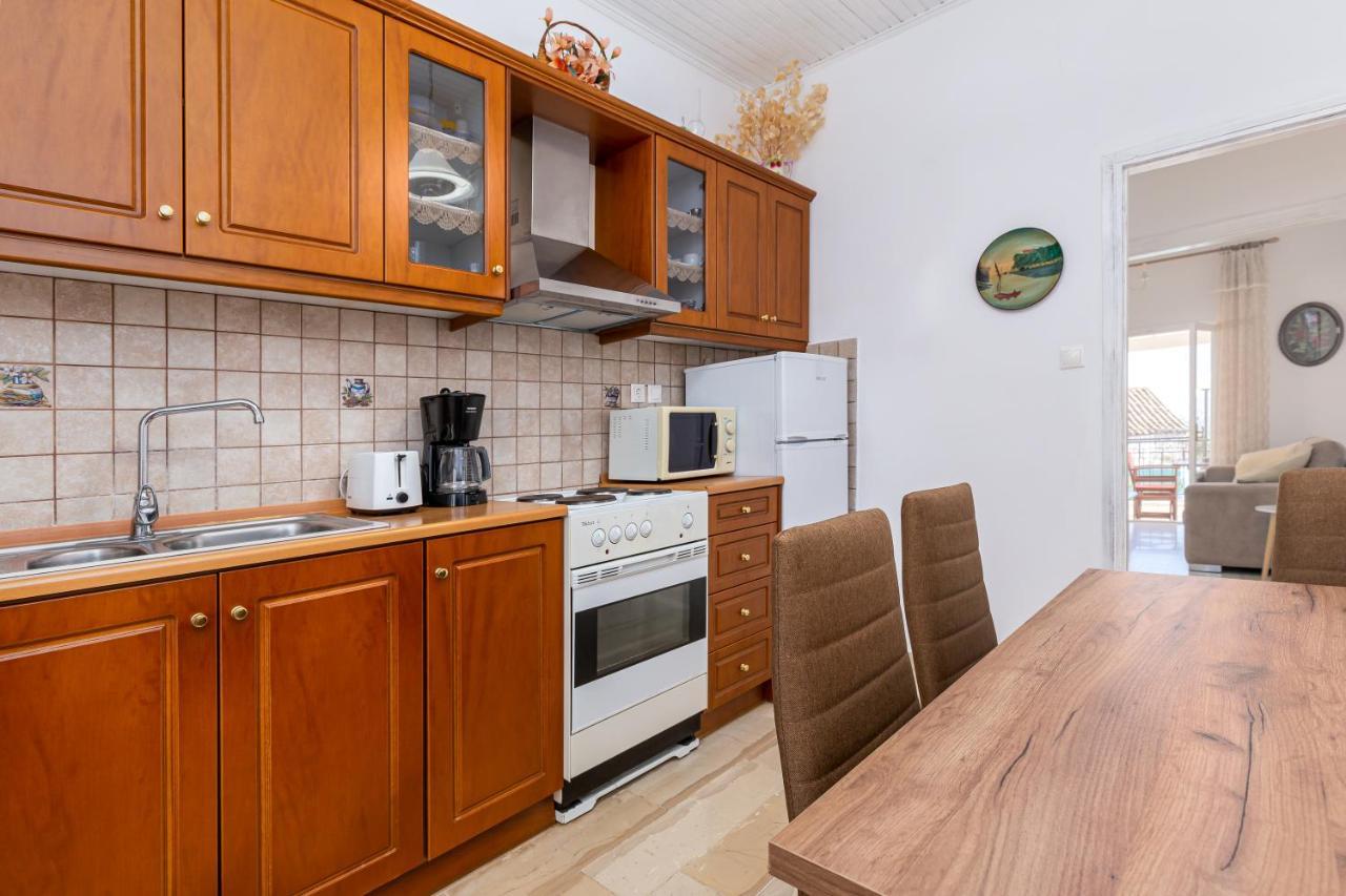 Villa Georgina Nisaki  외부 사진